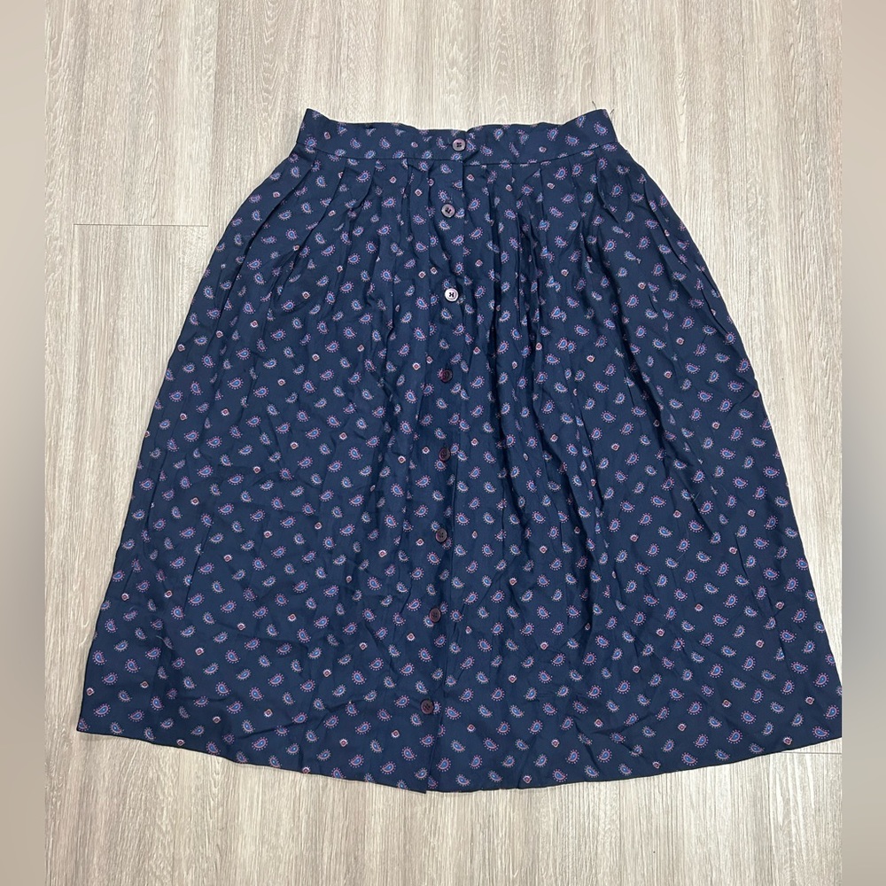 Vintage Susan Bristol Skirt Size 12 Beautiful pattern Full button